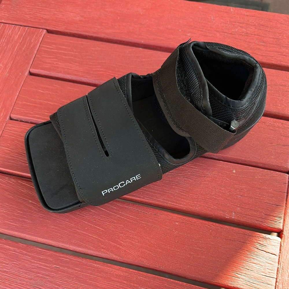 ProCare Black Medical Boot